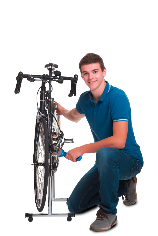 junger, sportlicher Mann kniet neben einem sportlichen Fahrrad